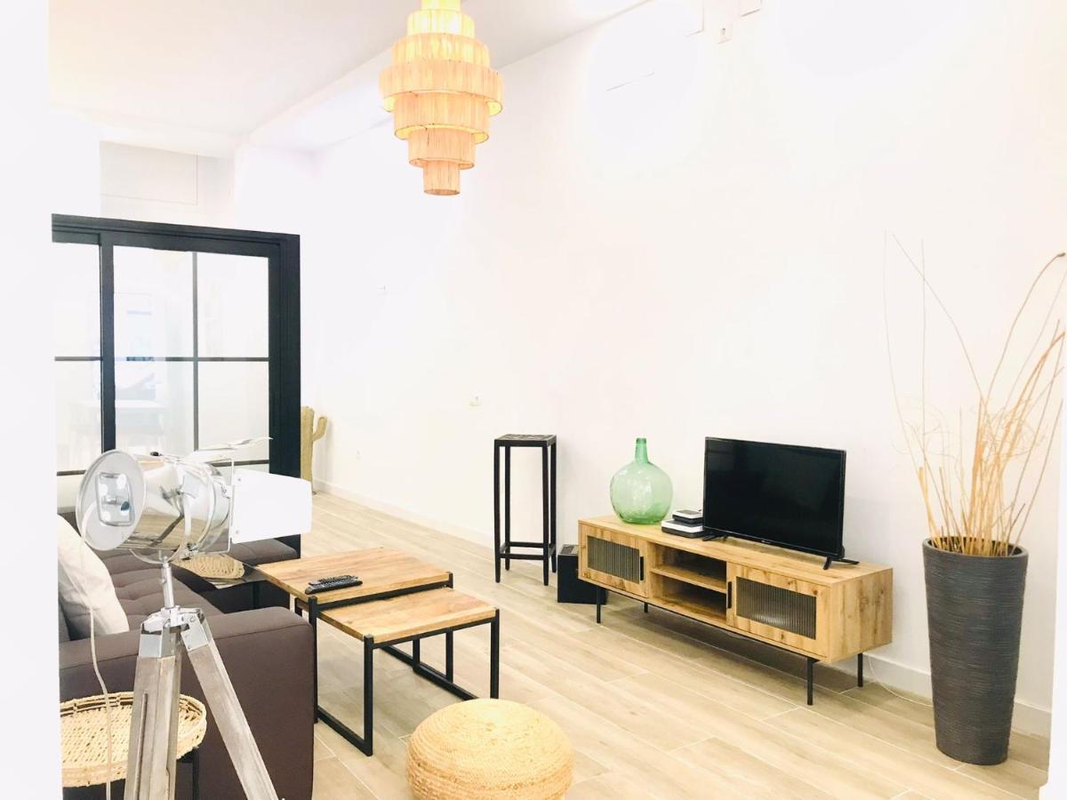 Munilla & Beach By Ele Apartments Malaga Exterior photo